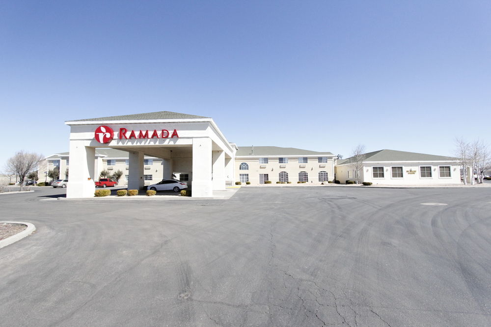 Ramada By Wyndham Williams/Grand Canyon Area Hotel Exterior photo